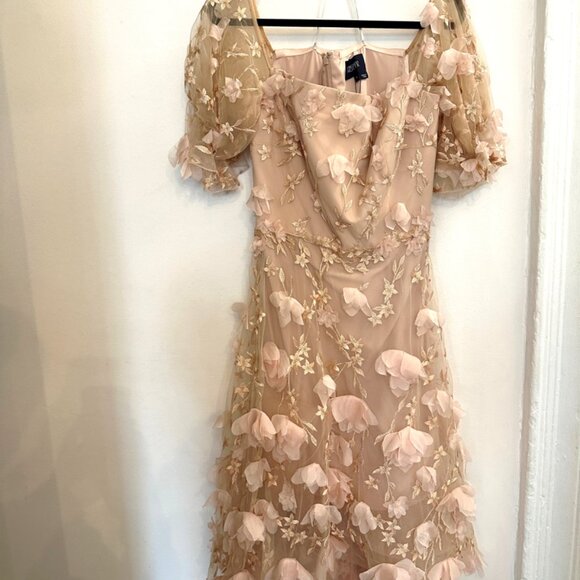 Marchesa Notte 3D Appliqué Embroidered Flower Dress - Picture 4 of 10